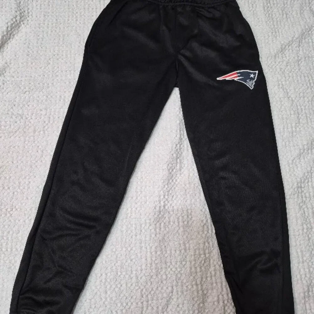 New England Patriots NFL Youth Size 8 T Shirt Sweats‎ Pants 2 Piece Set New